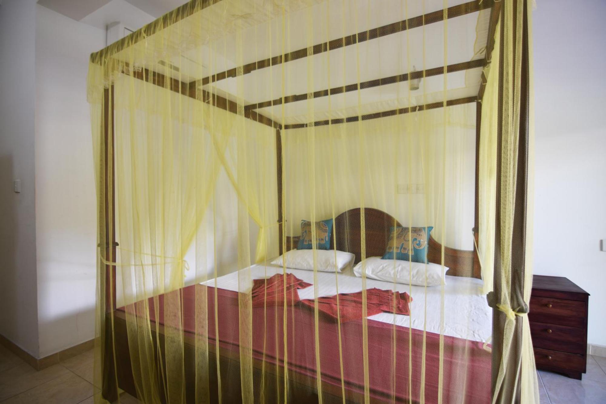 The Lodge Unawatuna Room photo