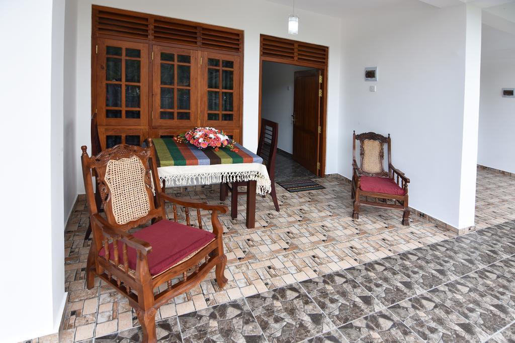 The Lodge Unawatuna Exterior photo