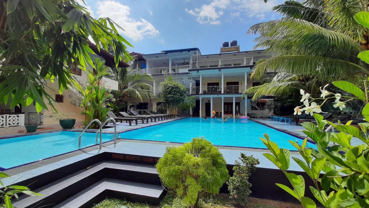 The Lodge Unawatuna Exterior photo